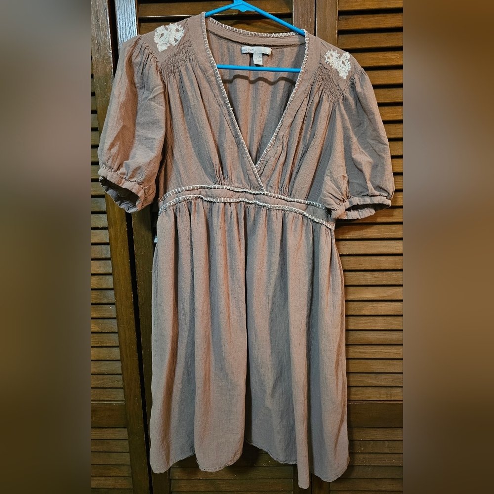 Old Navy Tan Embroidered V-Neck Dress | Size XL | Boho Chic Knee Length